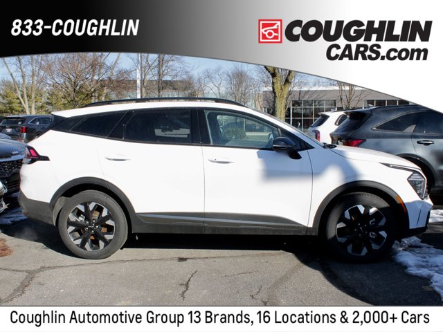 Vehicle image 4 of 22