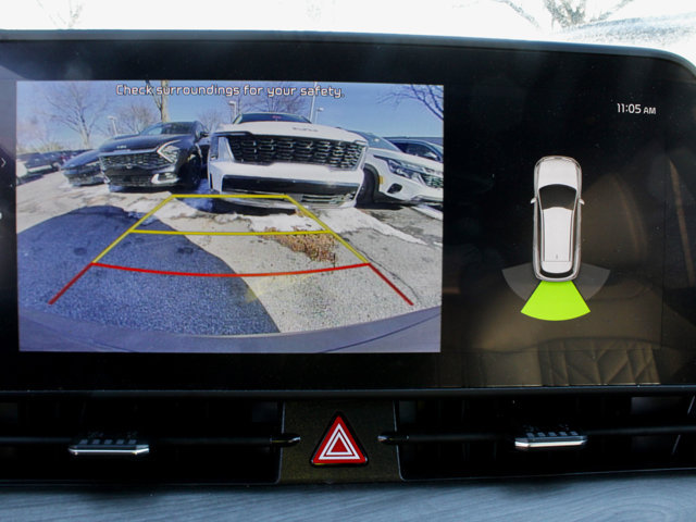 Vehicle image 19 of 22