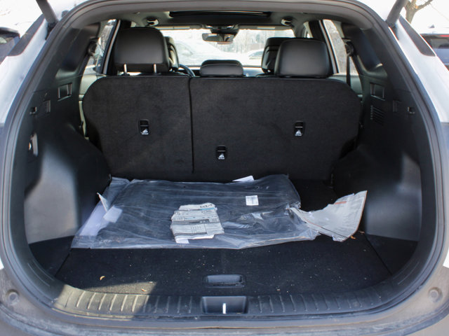 Vehicle image 9 of 22