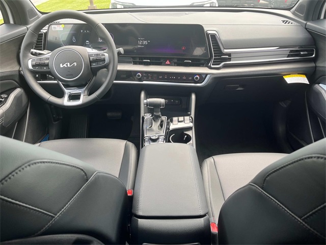 Vehicle image 17 of 36