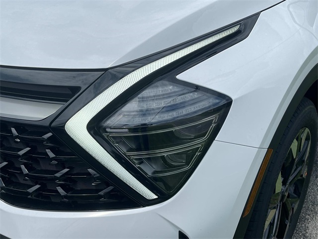 Vehicle image 9 of 36