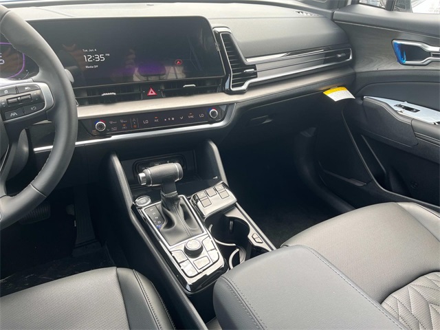 Vehicle image 16 of 36