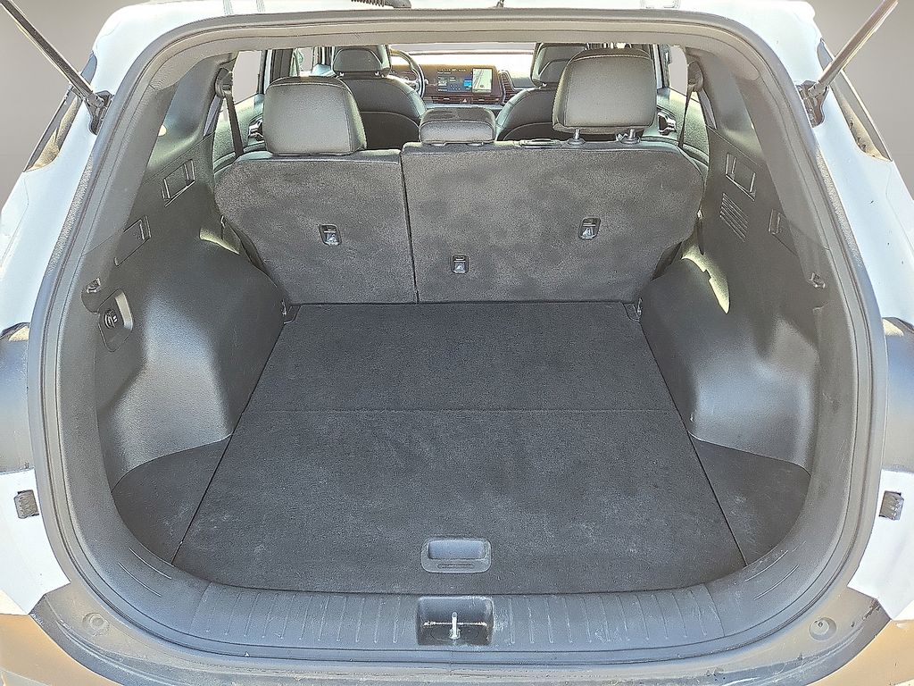 Vehicle image 11 of 30