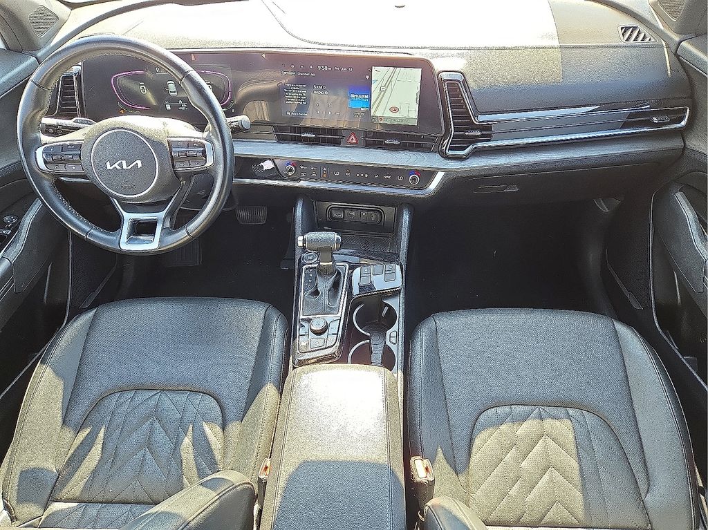 Vehicle image 13 of 30