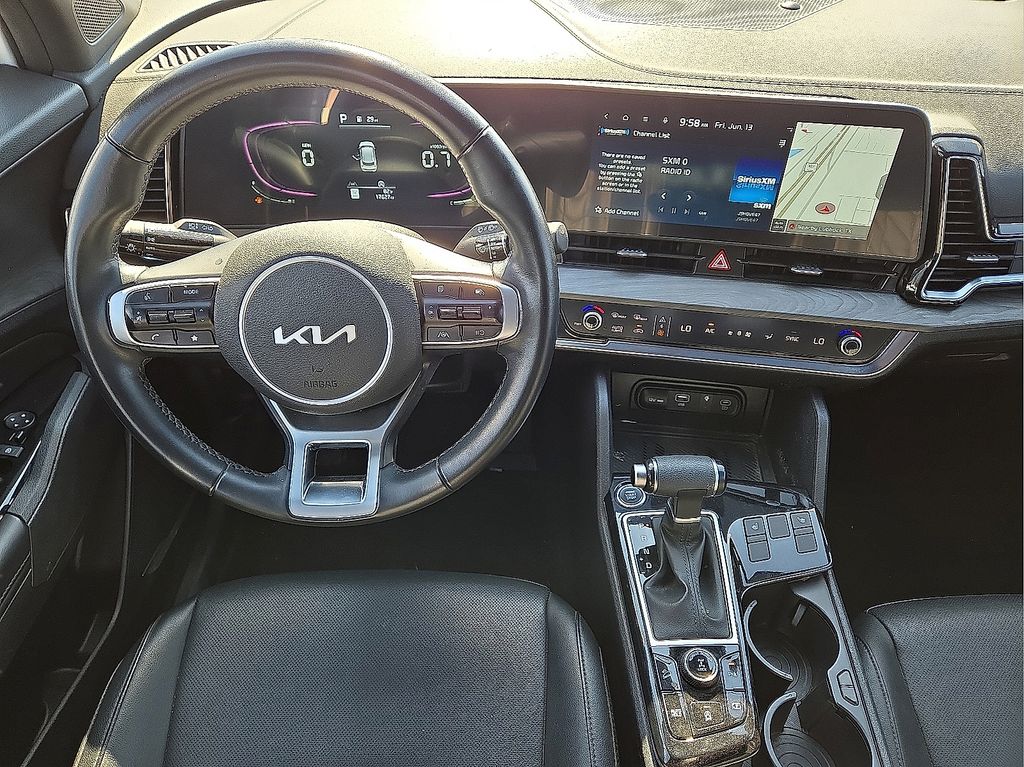 Vehicle image 14 of 30