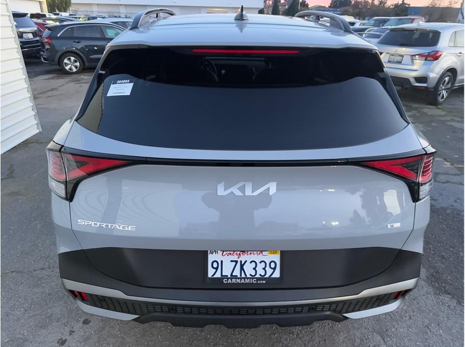 Vehicle image 5 of 19