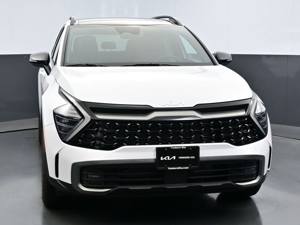 Vehicle image 3 of 8