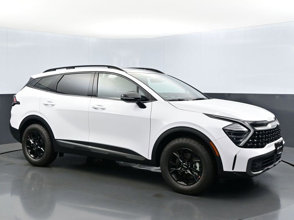 Vehicle image 4 of 8
