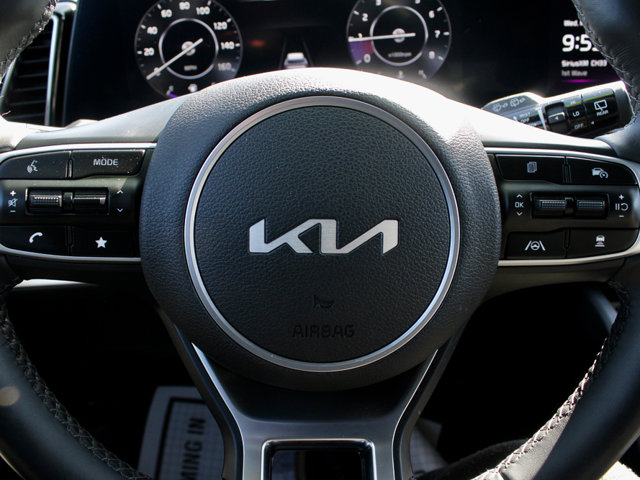 Vehicle image 16 of 22