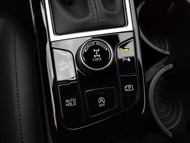 Vehicle image 20 of 31