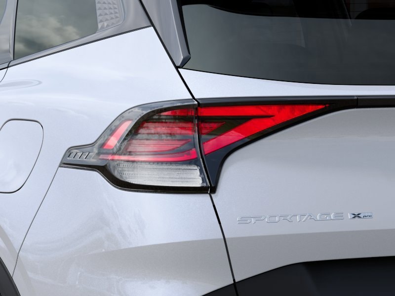 Vehicle image 11 of 27