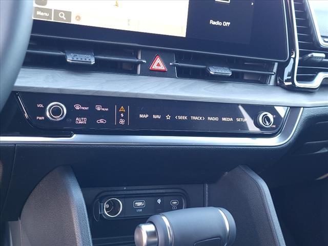Vehicle image 18 of 33