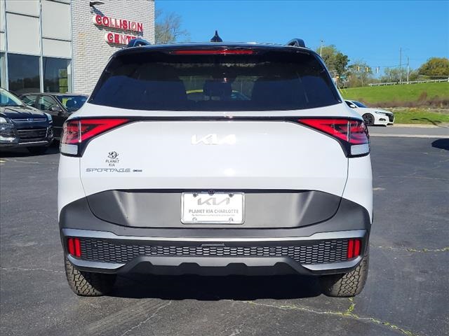 Vehicle image 6 of 33