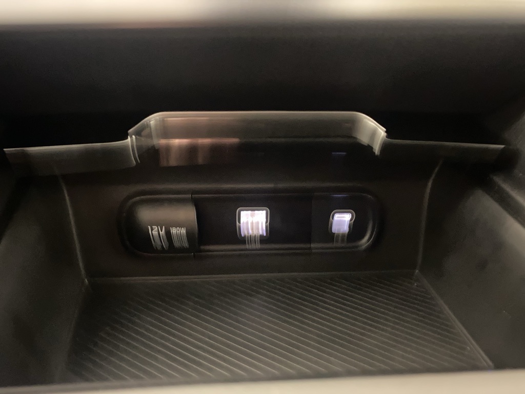 Vehicle image 20 of 26