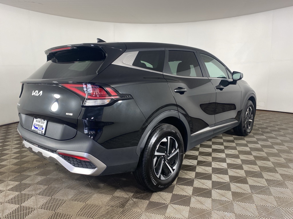 Vehicle image 5 of 26