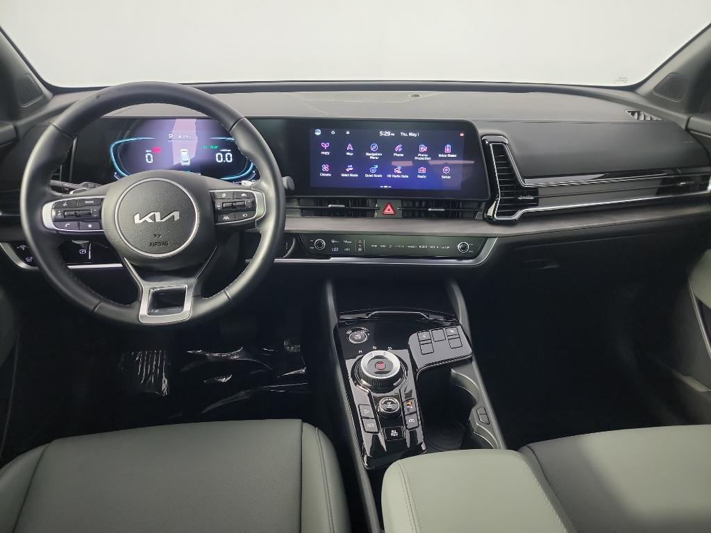 Vehicle image 24 of 35