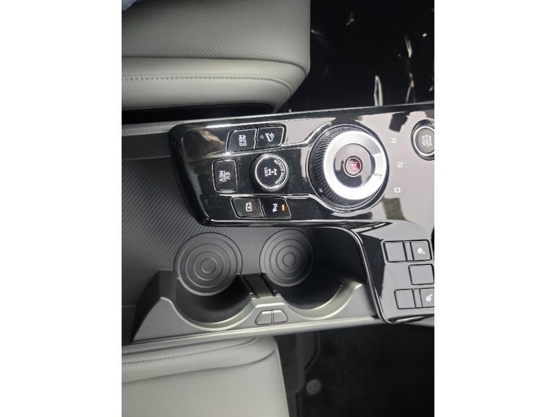 Vehicle image 34 of 35
