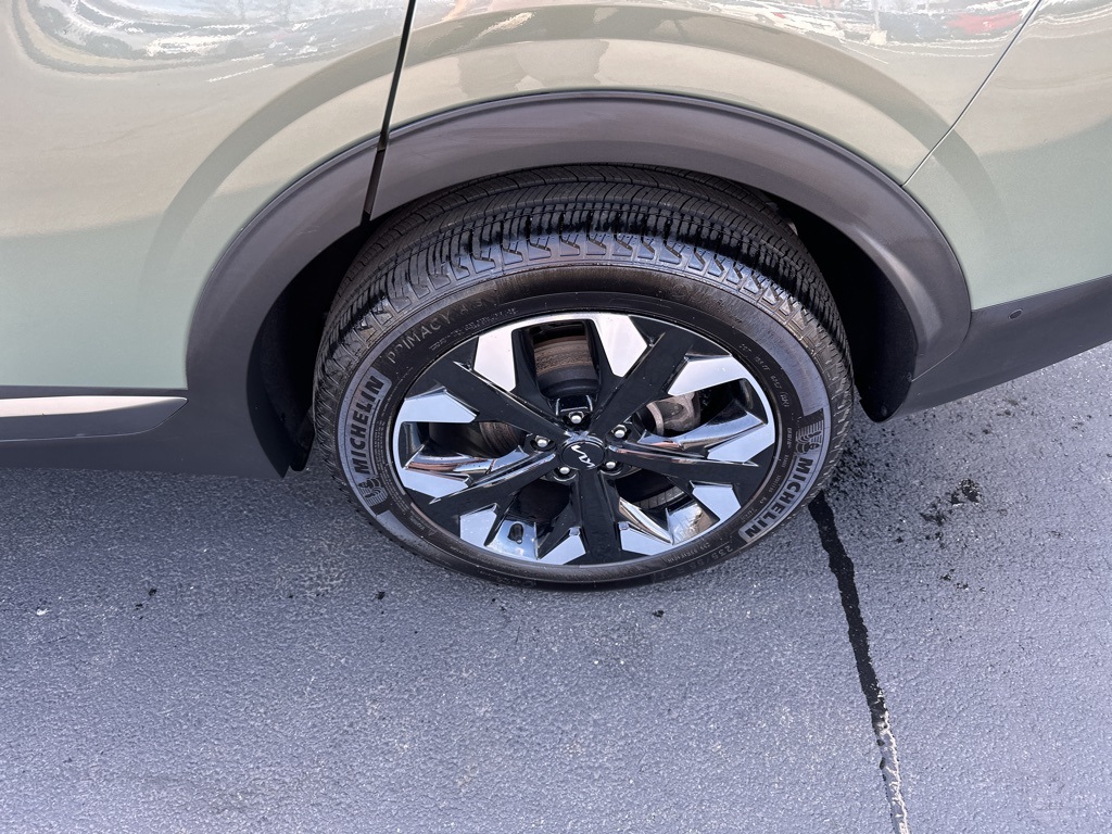 Vehicle image 12 of 27