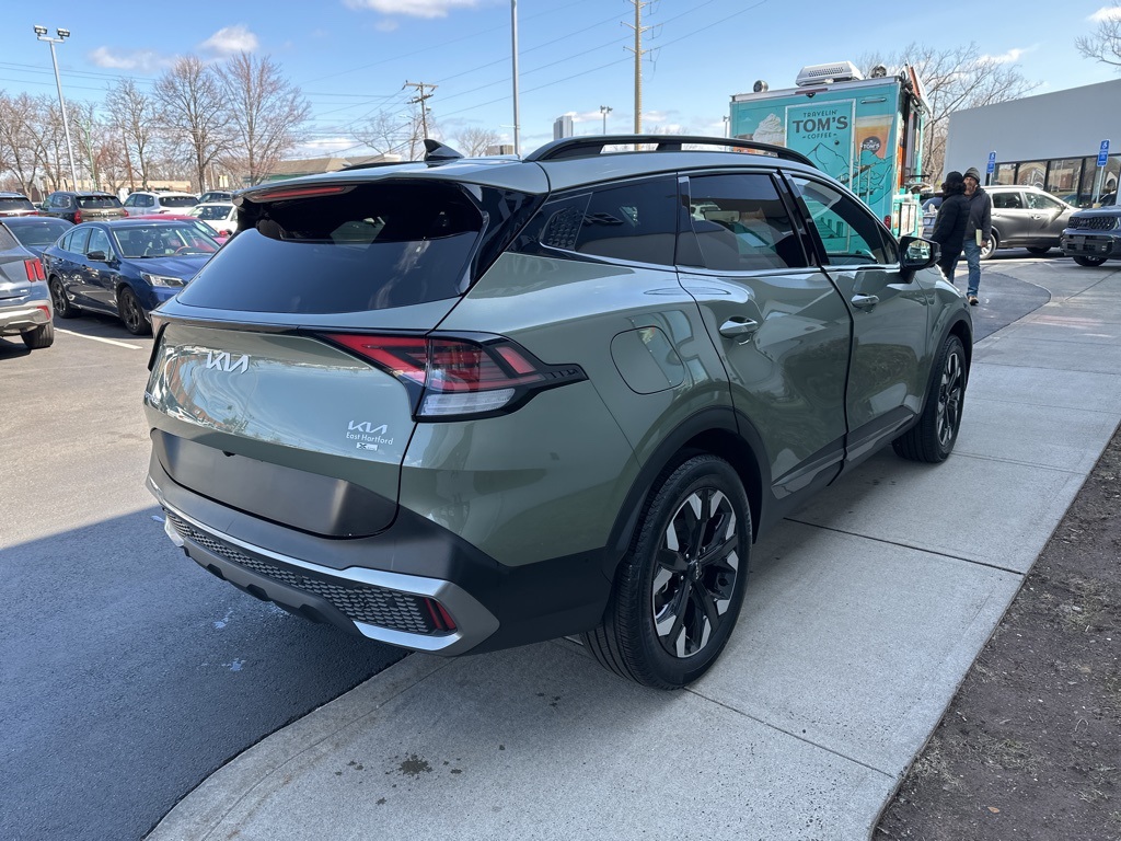Vehicle image 6 of 27