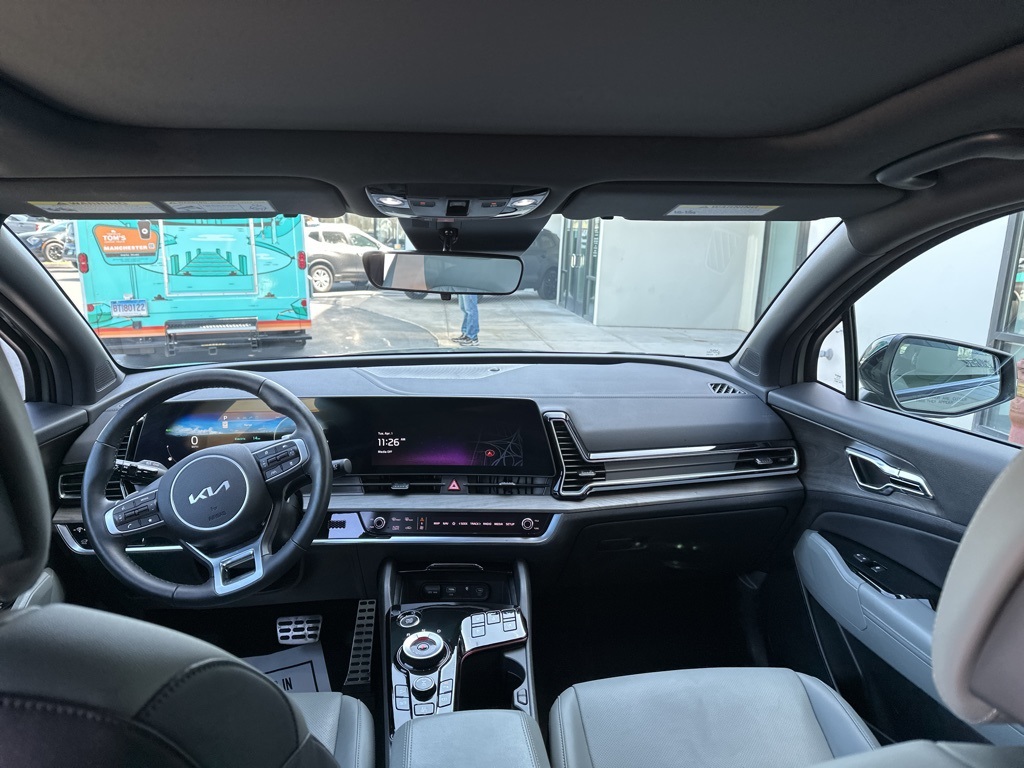 Vehicle image 19 of 27