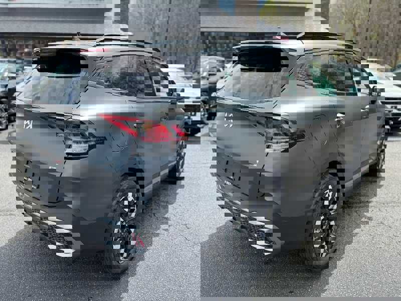 Vehicle image 6 of 29