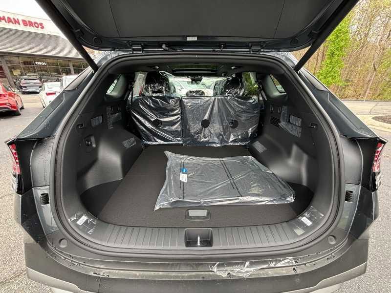 Vehicle image 16 of 31