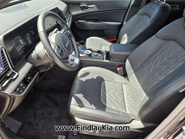 Vehicle image 12 of 28