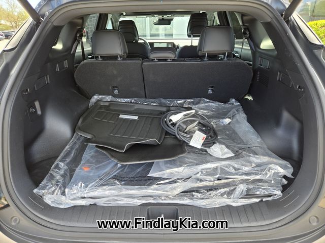 Vehicle image 17 of 28