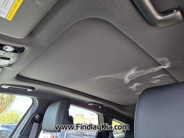 Vehicle image 13 of 28