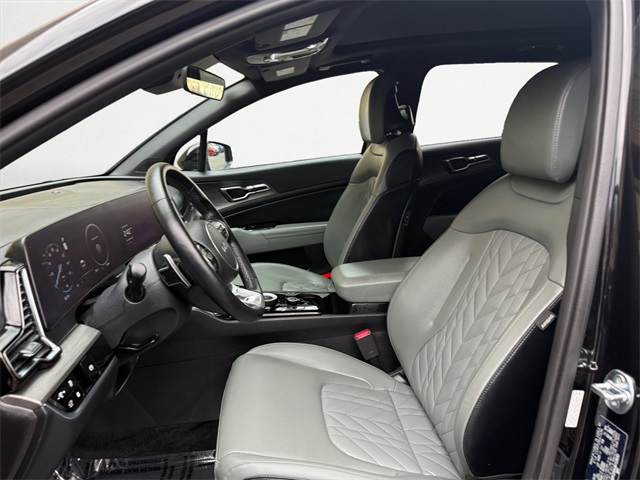 Vehicle image 9 of 27