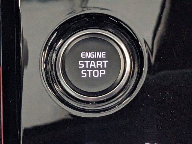 Vehicle image 17 of 38