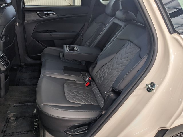 Vehicle image 11 of 38