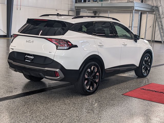 Vehicle image 4 of 38