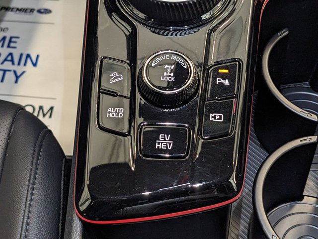 Vehicle image 18 of 38