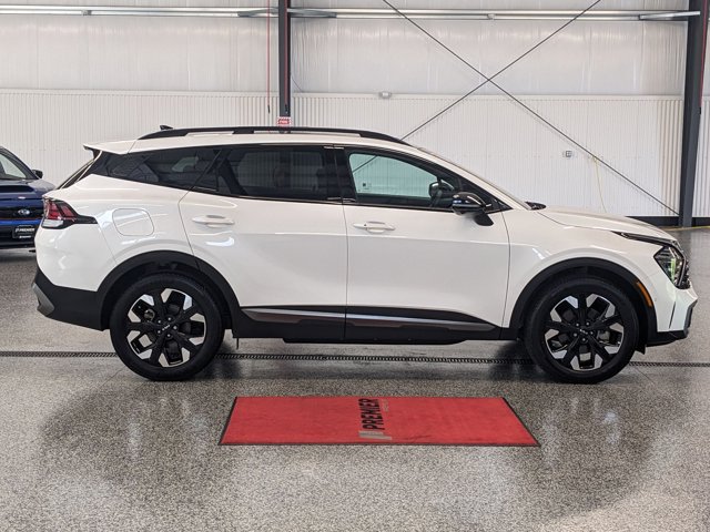Vehicle image 3 of 38