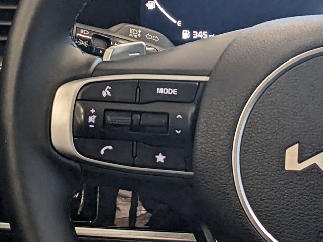 Vehicle image 22 of 38