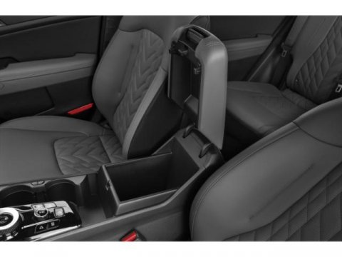 Vehicle image 16 of 18