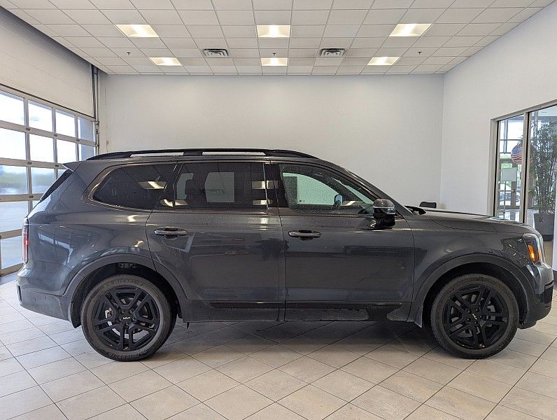 Vehicle image 12 of 74
