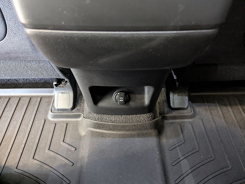 Vehicle image 66 of 74