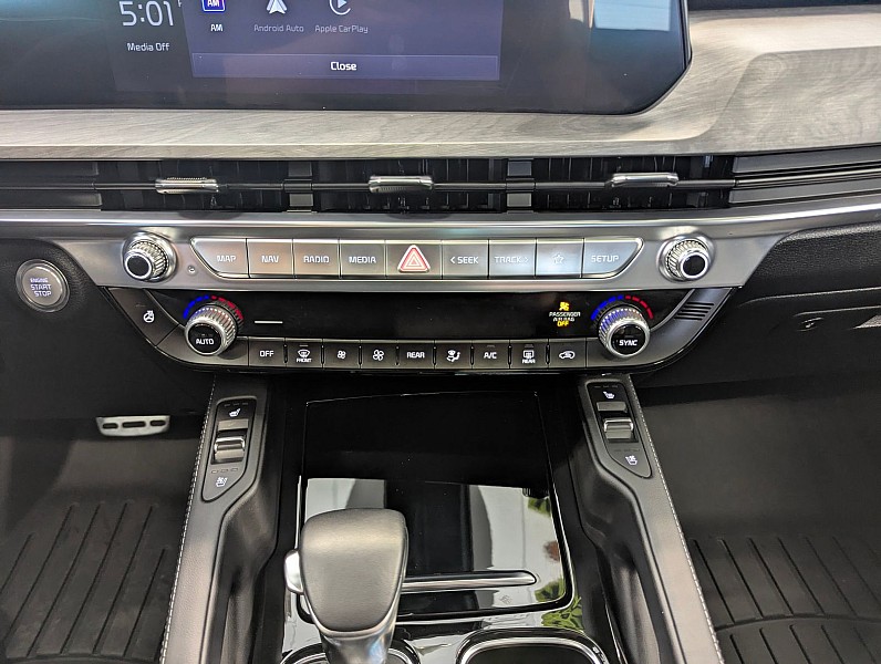 Vehicle image 63 of 74