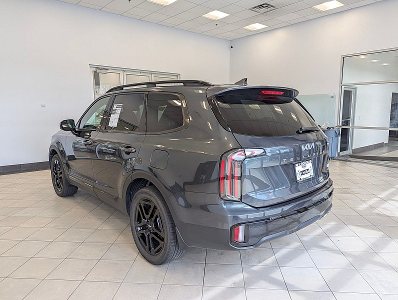 Vehicle image 18 of 74
