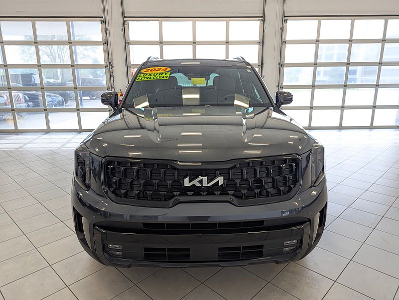 Vehicle image 4 of 74