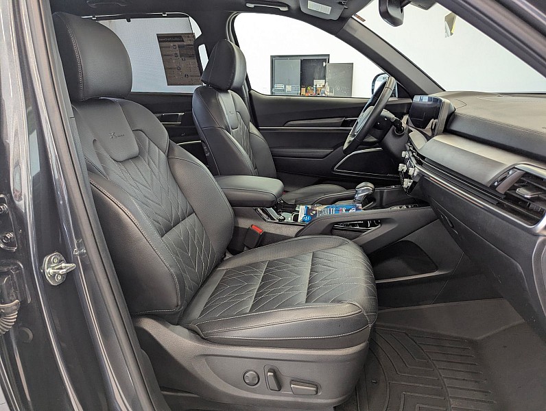 Vehicle image 55 of 74