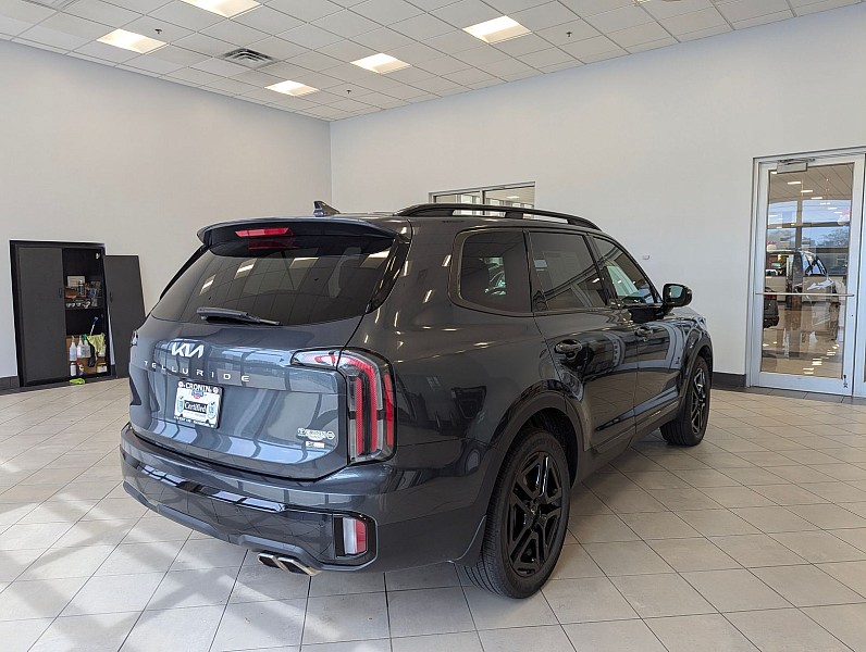 Vehicle image 13 of 74