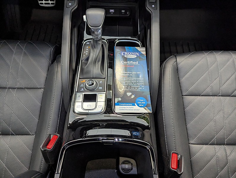 Vehicle image 65 of 74