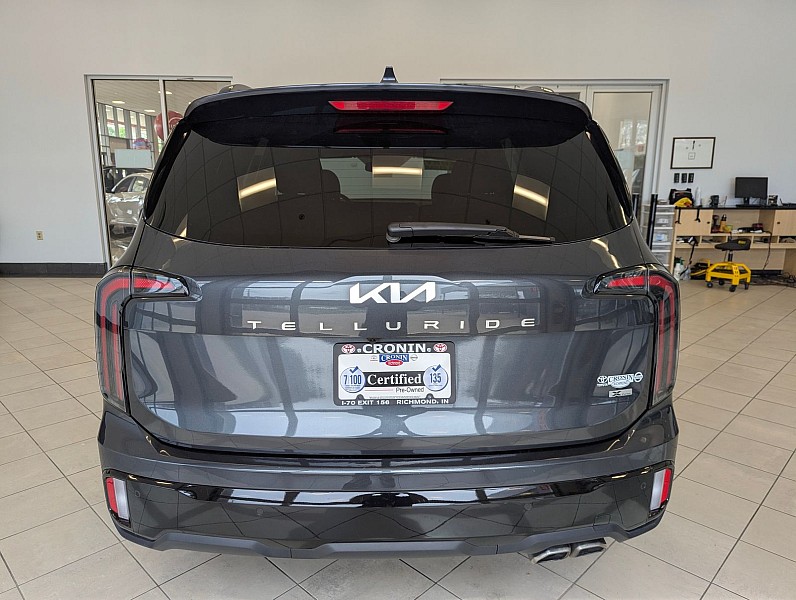 Vehicle image 40 of 74