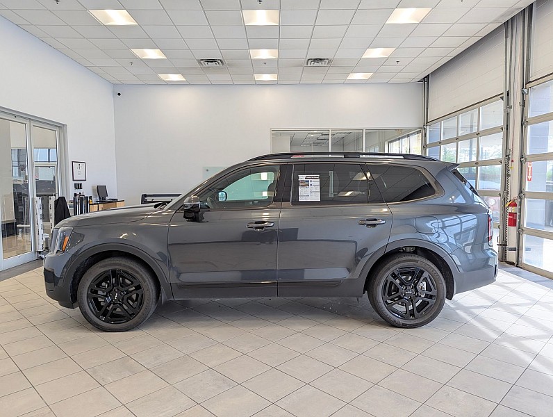 Vehicle image 21 of 74