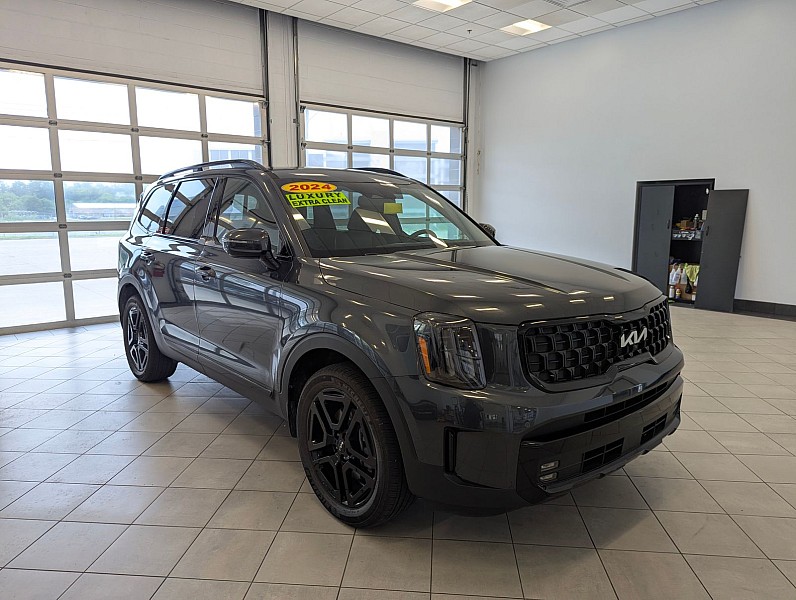 Vehicle image 9 of 74