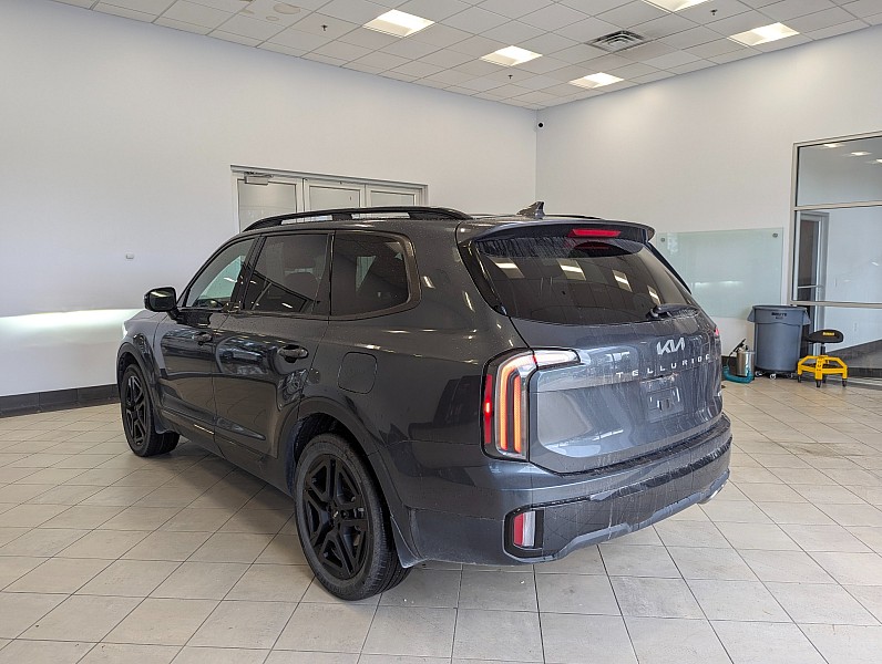 Vehicle image 17 of 74