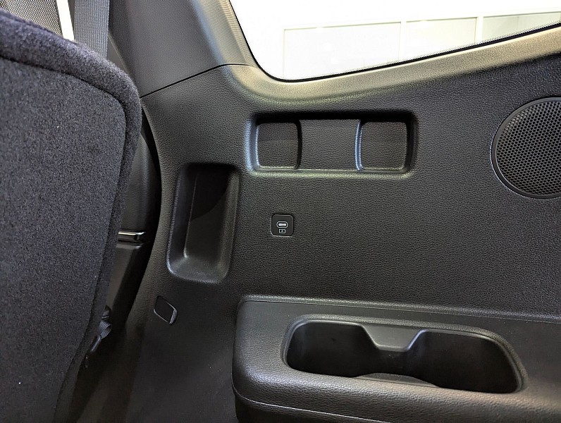Vehicle image 69 of 74